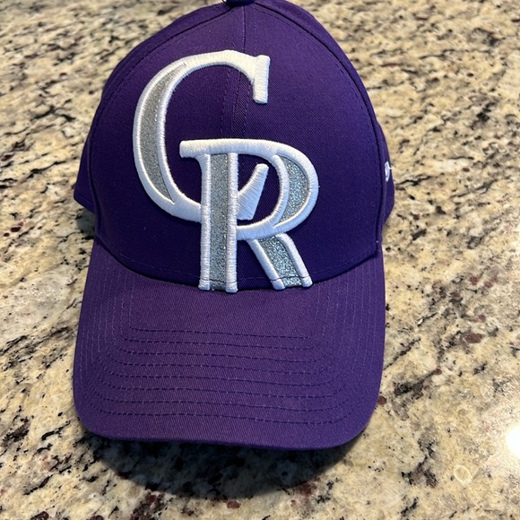 Colorado Rockies Hat - Picture 1 of 5